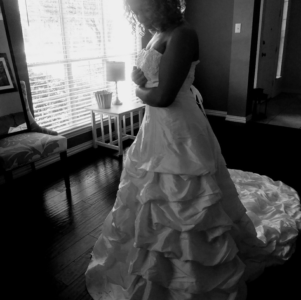 Davids Bridal Trumpet Wedding Gown